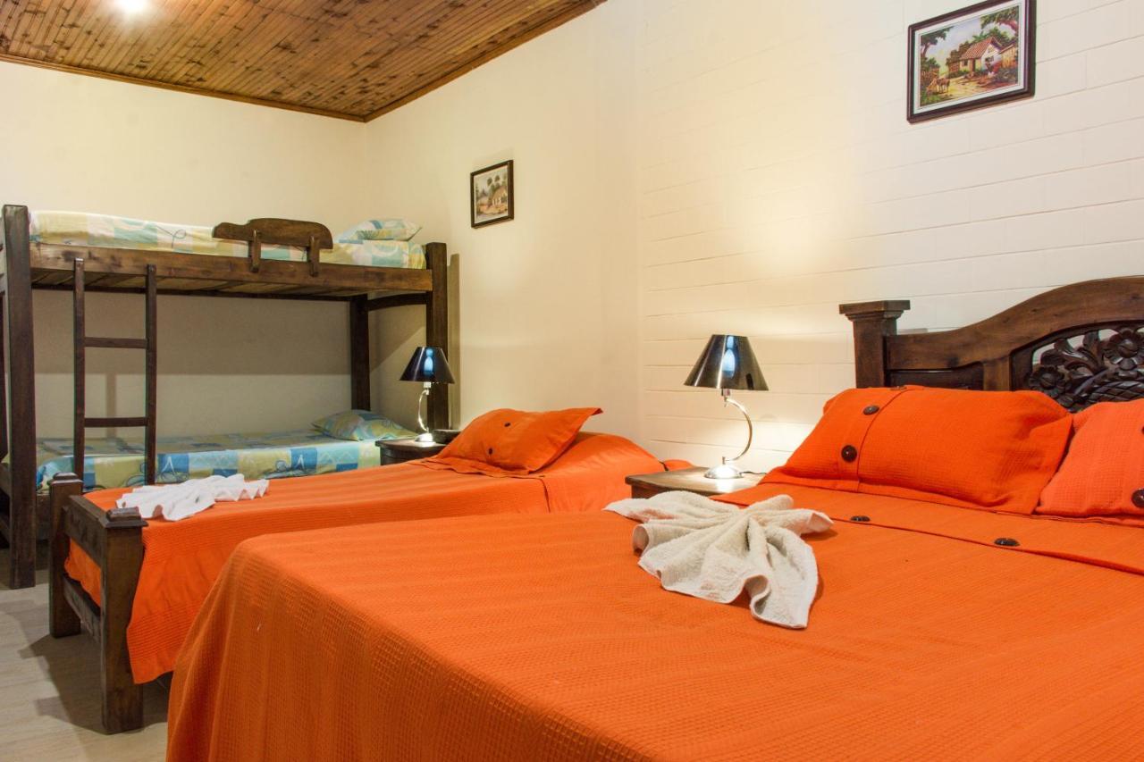 Hotel D' Oscar กาลี ภายนอก รูปภาพ
