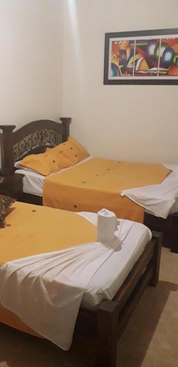 Hotel D' Oscar กาลี ภายนอก รูปภาพ